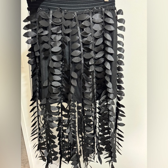 Small Medi Skirt - Picture 4 of 4